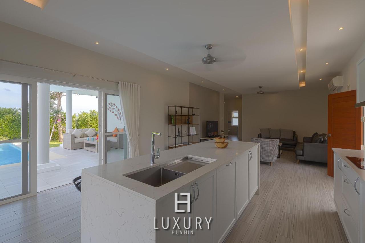 Modern 3 Bedroom Pool Villa MP67 HHQ Buitenkant foto